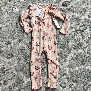 Jessica Simpson Rainbow Outfit